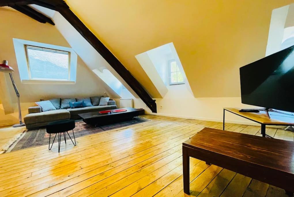 Apartment T3 Standing Center Station And Shops Tours Exterior foto